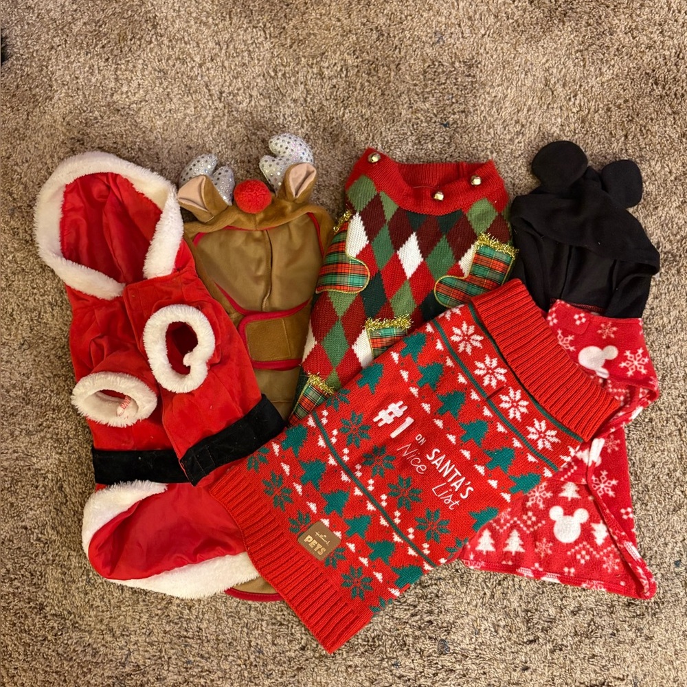 Set of 5 Medium Dog Winter/Christmas sweaters 5A